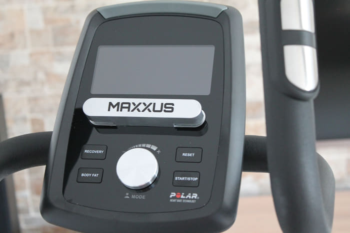 Maxxus CX 5.1 Ellipsentrainer Computer Cockpit
